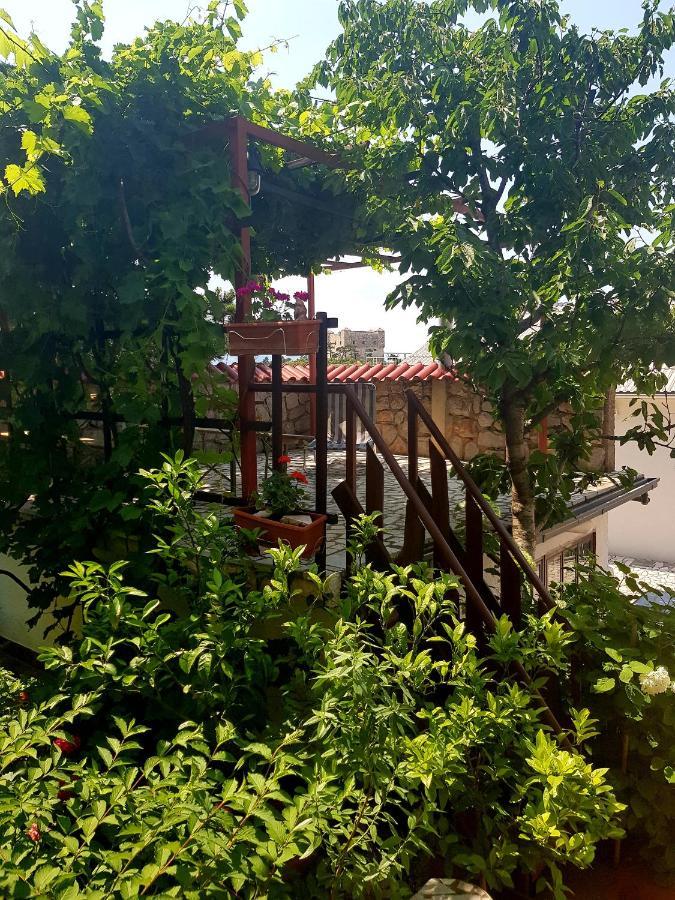 Apartments Varga Senj  Luaran gambar