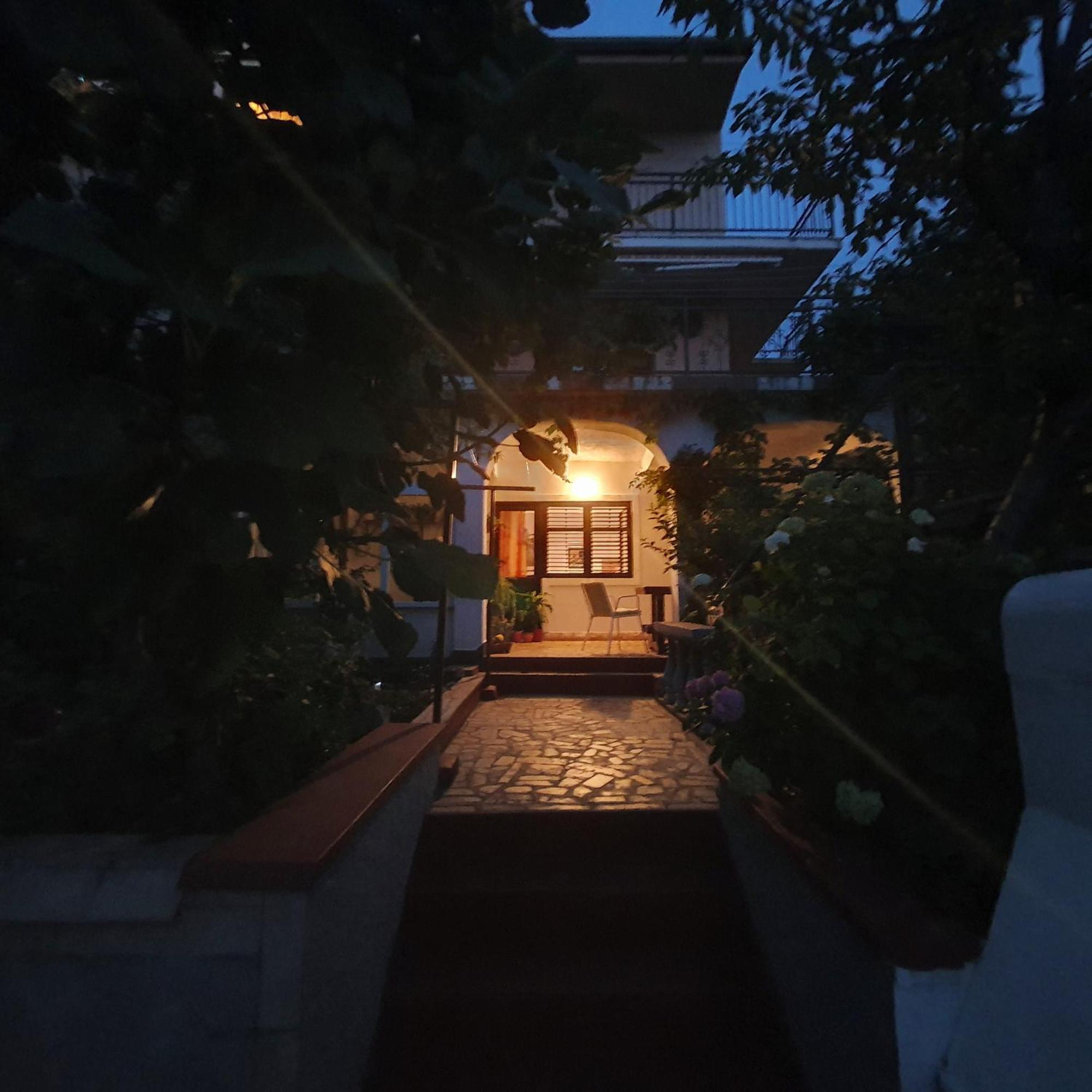 Apartments Varga Senj  Luaran gambar